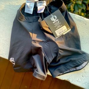 Pearl Izumi women’s cycling shorts - size small
